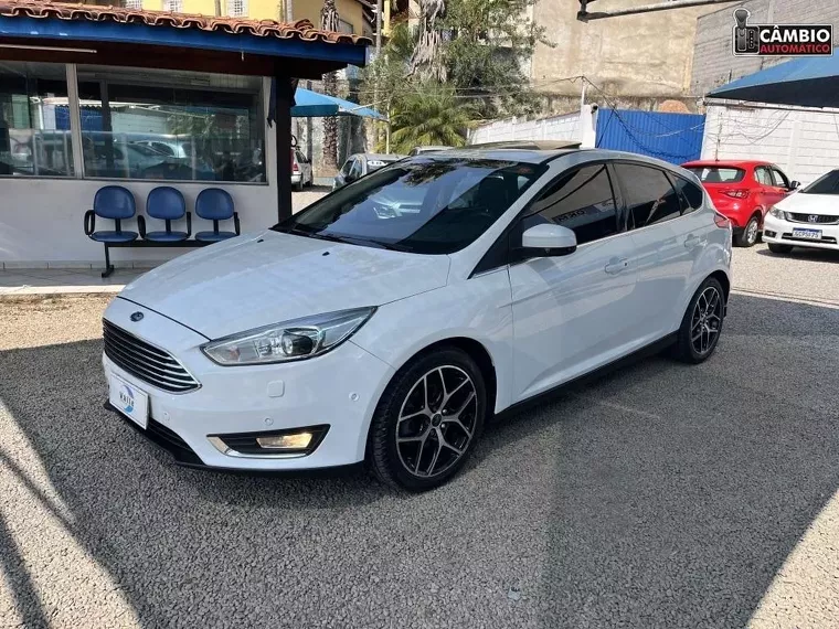 Ford Focus Branco 1