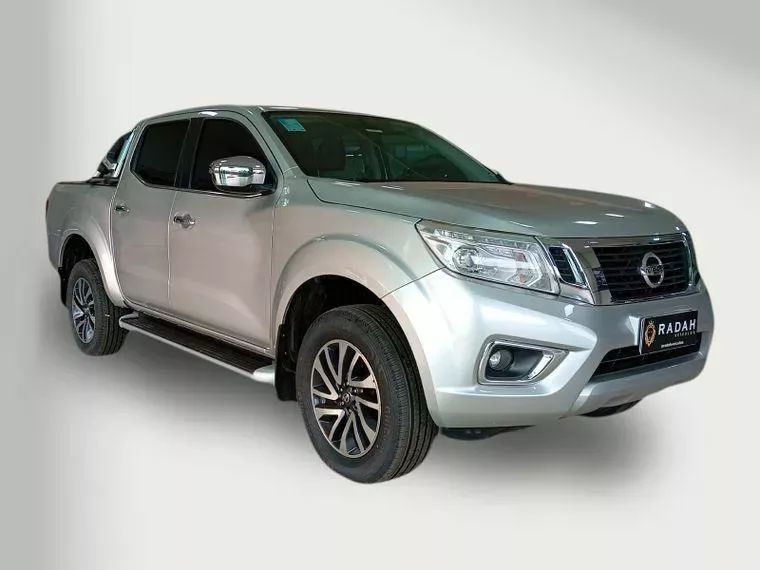 Nissan Frontier Prata 1