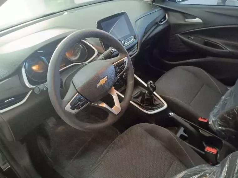 Chevrolet Onix Preto 3