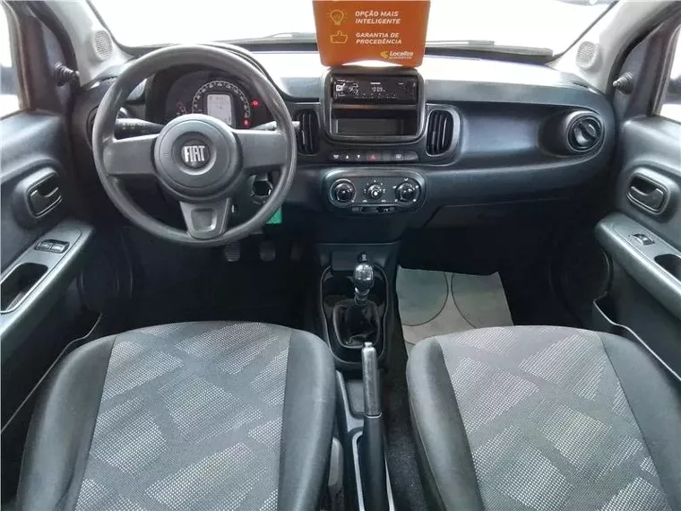 Fiat Mobi Prata 3