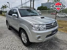 Hilux SW4