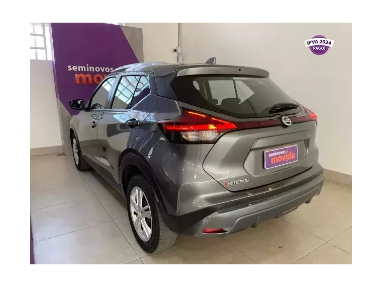 Nissan Kicks Cinza 7