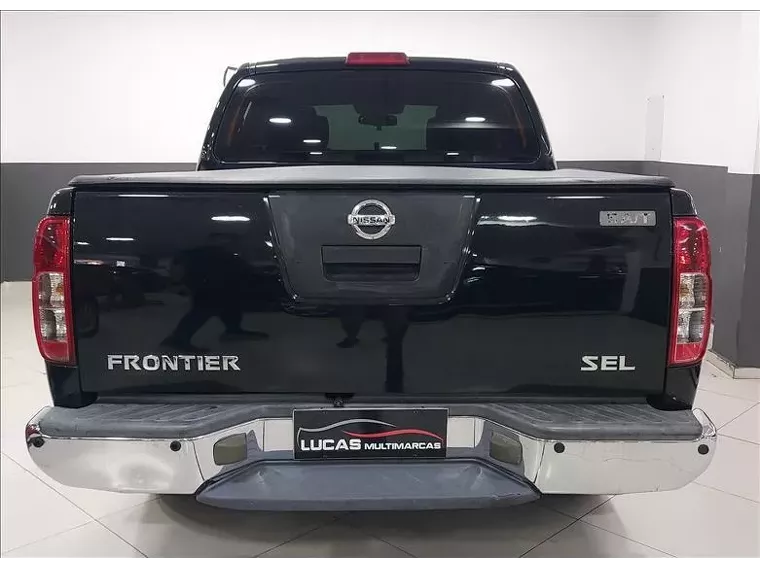 Nissan Frontier Preto 5