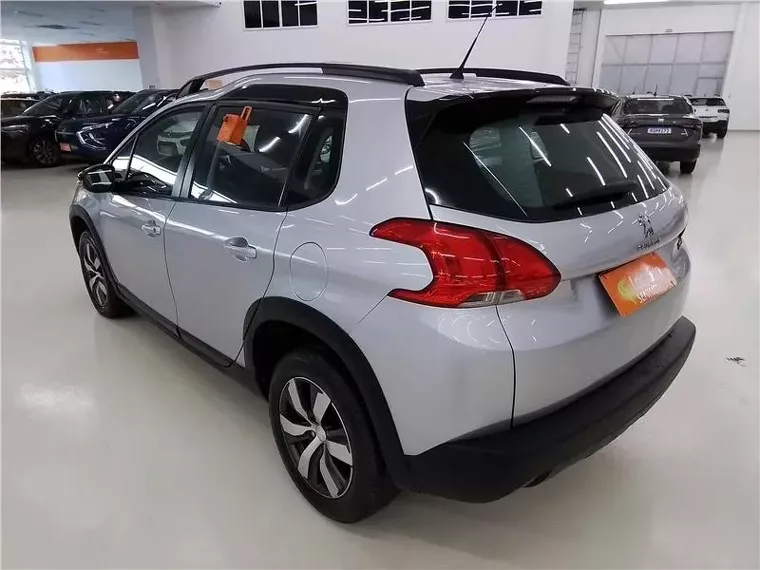 Peugeot 2008 Cinza 5