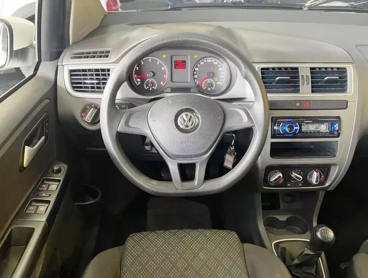 Volkswagen Fox Branco 2