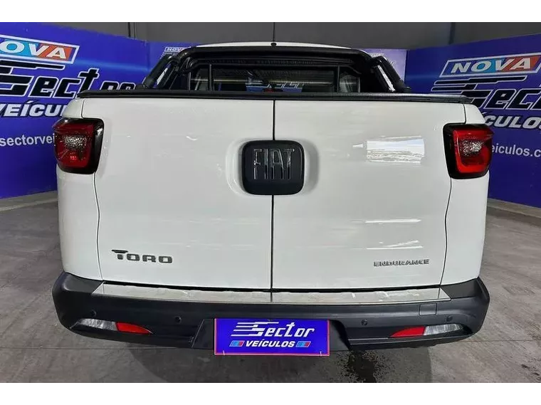 Fiat Toro Branco 2