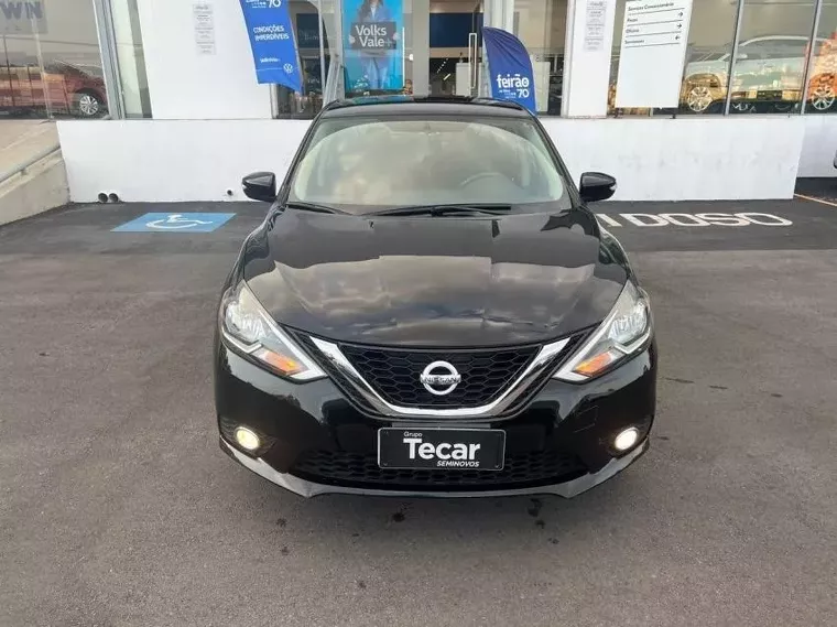 Nissan Sentra Preto 12