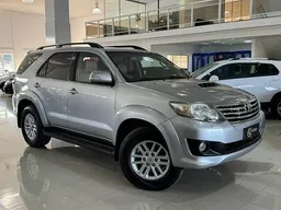 Toyota Hilux SW4