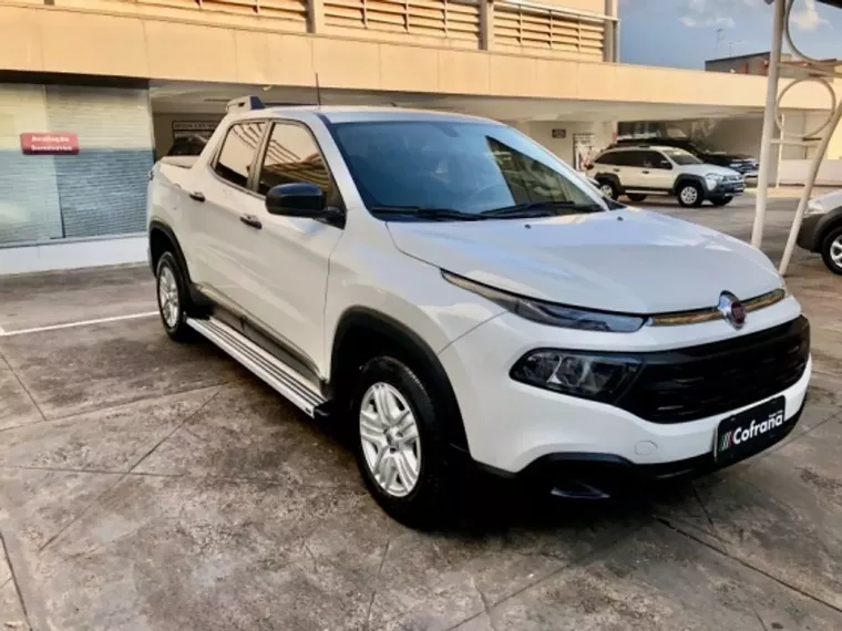 Fiat Toro Branco 8