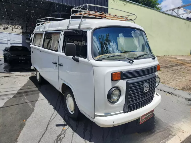 Volkswagen Kombi Branco 10