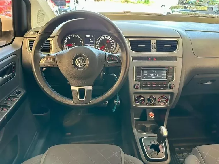 Volkswagen Fox Branco 14