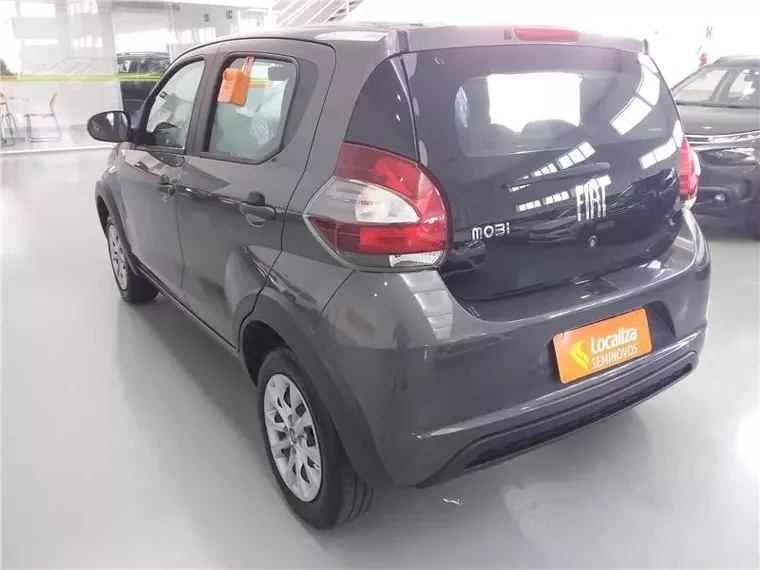 Fiat Mobi Prata 16