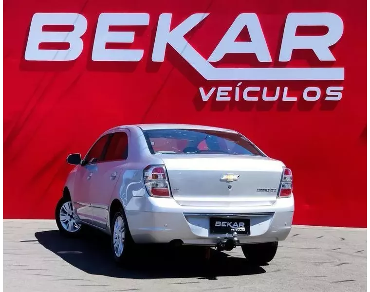 Chevrolet Cobalt Prata 10