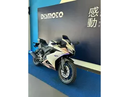 YZF R15