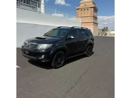 Toyota Hilux SW4