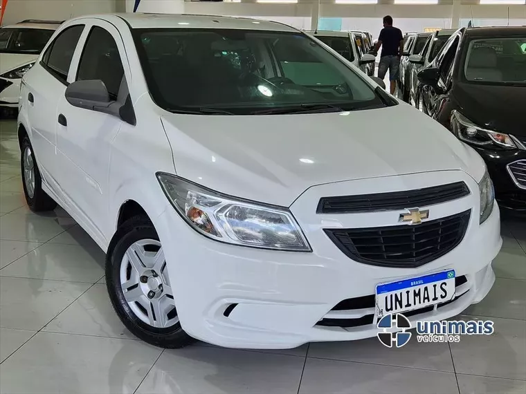 Chevrolet Onix Branco 7