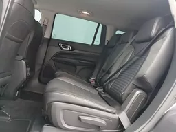 Jeep Commander