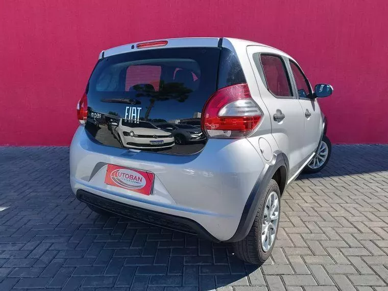 Fiat Mobi Prata 1