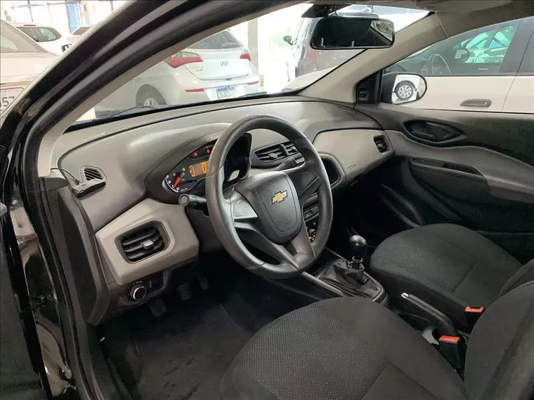 Chevrolet Prisma Preto 9