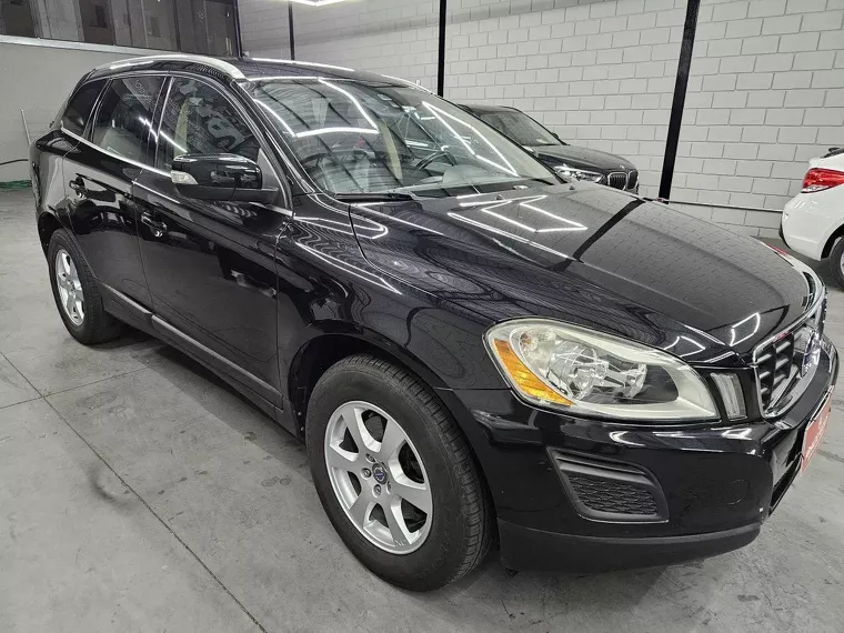 Volvo XC60 Preto 5