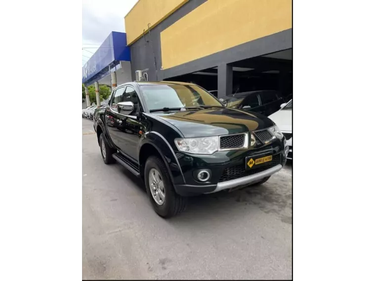 Mitsubishi L200 Triton Verde 4