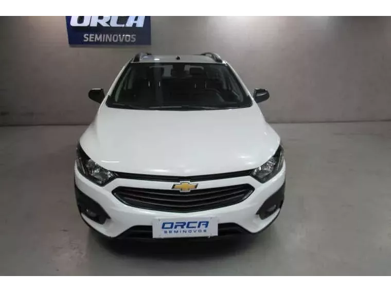 Chevrolet Onix Branco 1