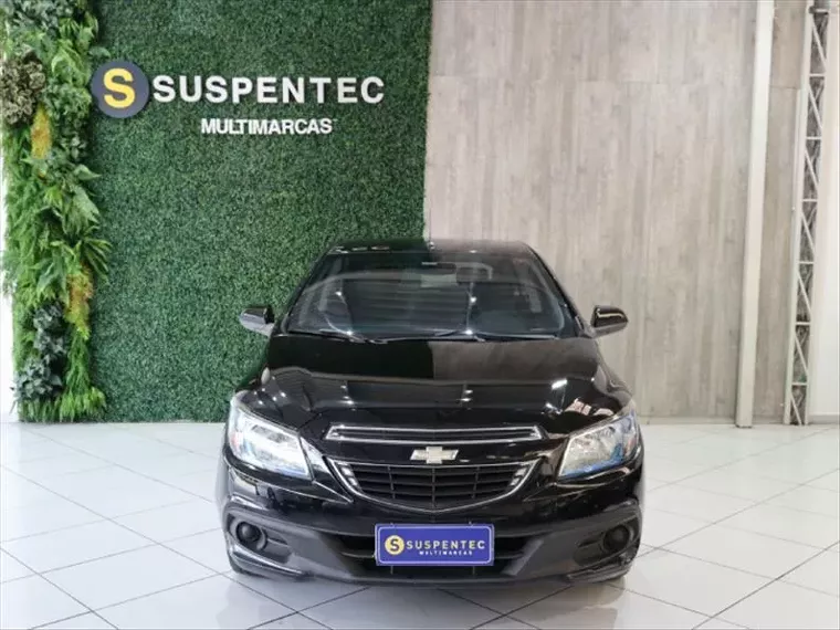 Chevrolet Onix Preto 12