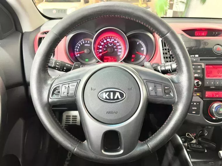 KIA Cerato Prata 8