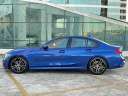BMW 320i