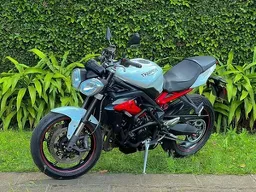 Street Triple