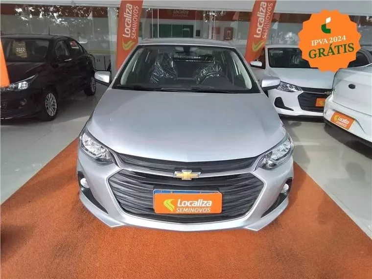 Chevrolet Onix Prata 8