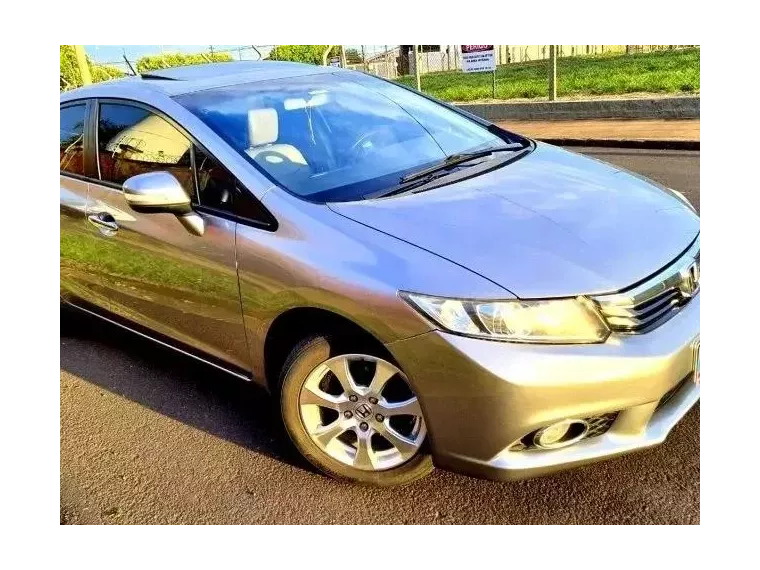 Honda Civic Cinza 5