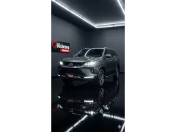 Toyota Hilux SW4