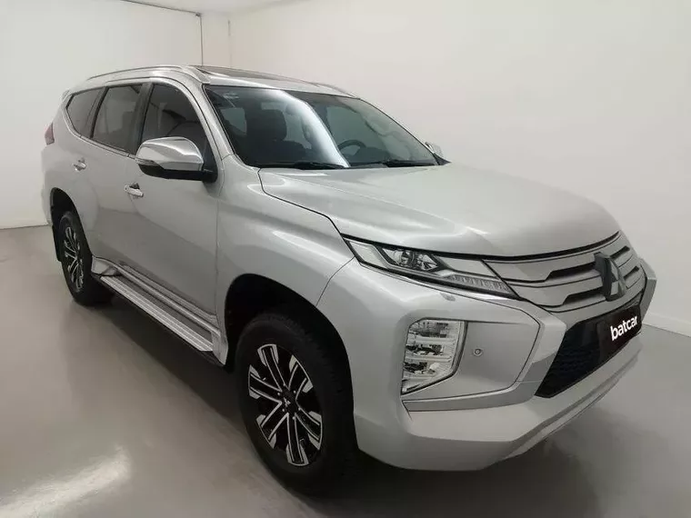 Mitsubishi Pajero Sport Prata 16