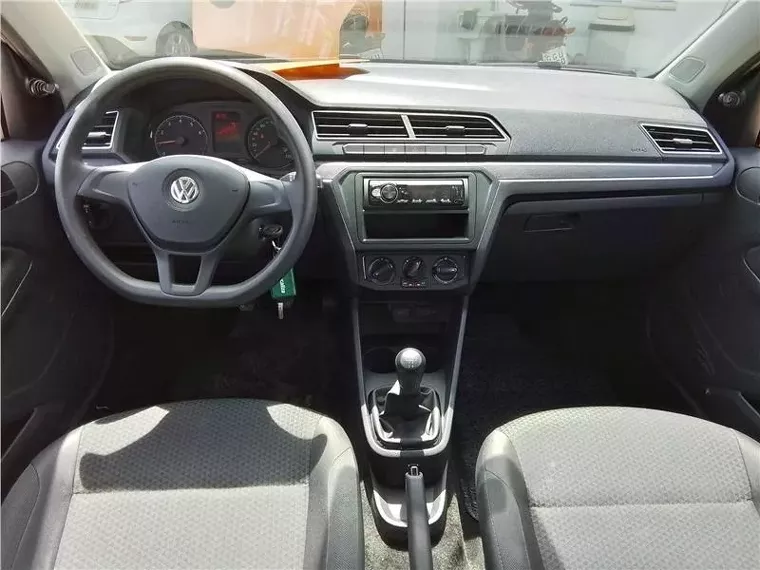 Volkswagen Voyage Branco 11