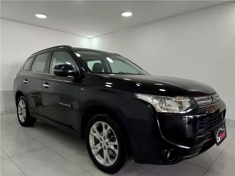 Mitsubishi Outlander Preto 2