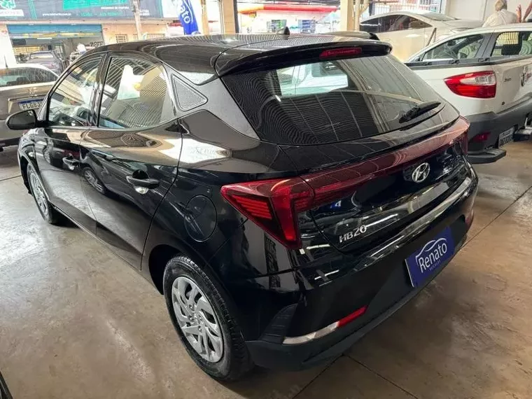 Hyundai HB20 Preto 17