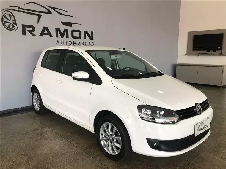 Volkswagen Fox Branco 4