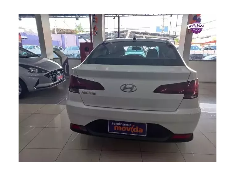 Hyundai HB20S Branco 2