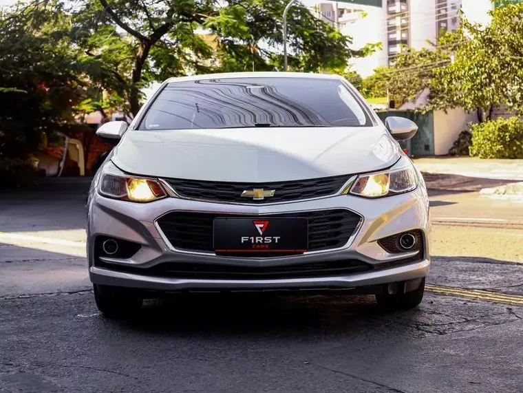 Chevrolet Cruze Prata 12