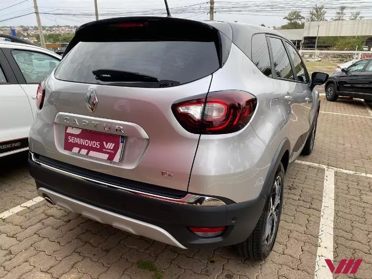 Renault Captur Prata 7