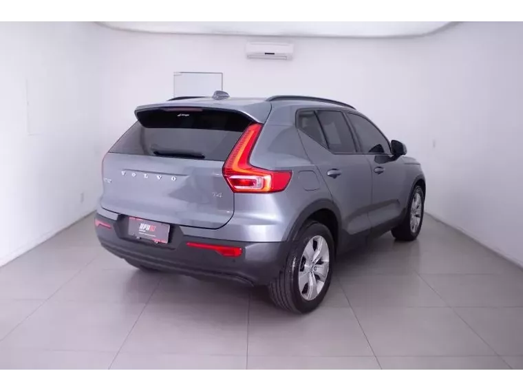 Volvo XC40 Vermelho 3