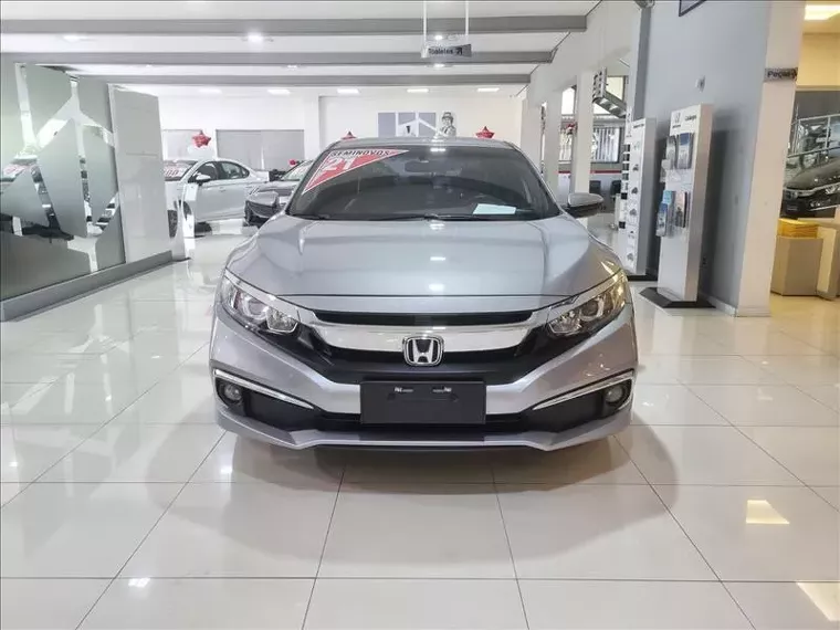 Honda Civic Prata 3