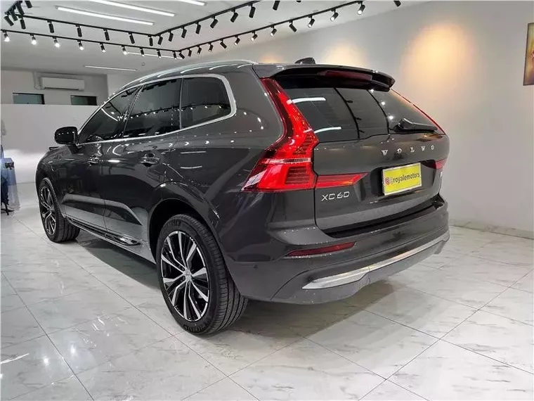 Volvo XC60 Cinza 3