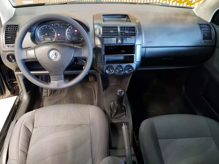 Volkswagen Polo Hatch Preto 14