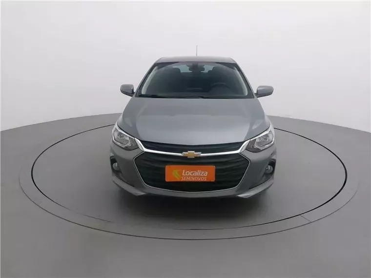 Chevrolet Onix Cinza 3