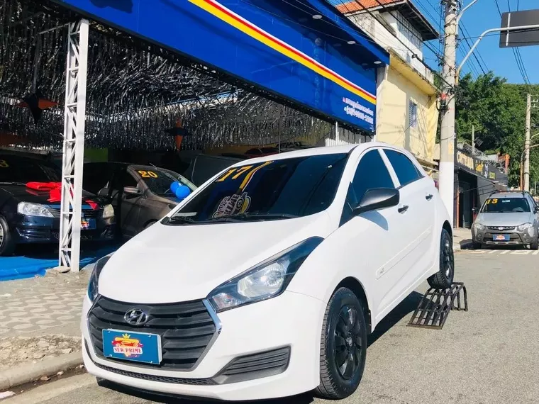 Hyundai HB20 Branco 6