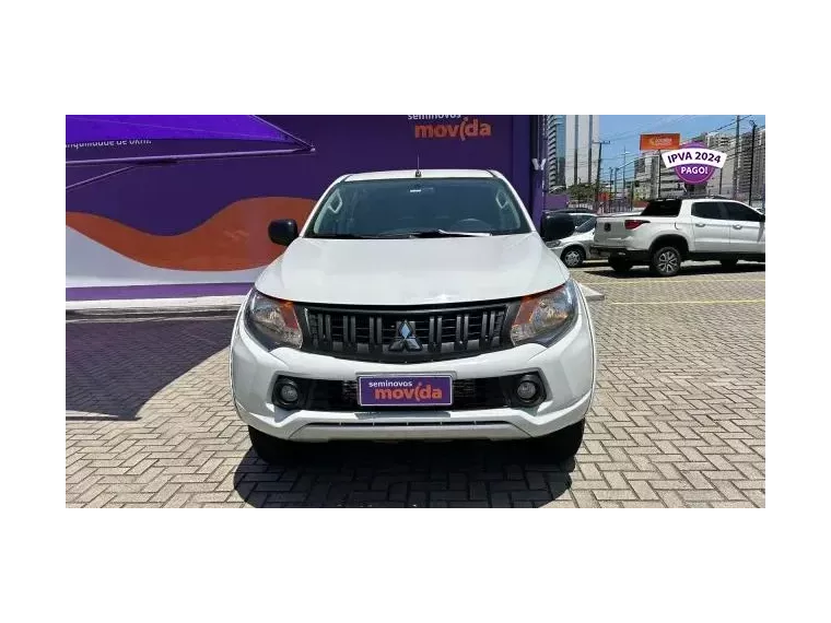 Mitsubishi L200 Branco 6