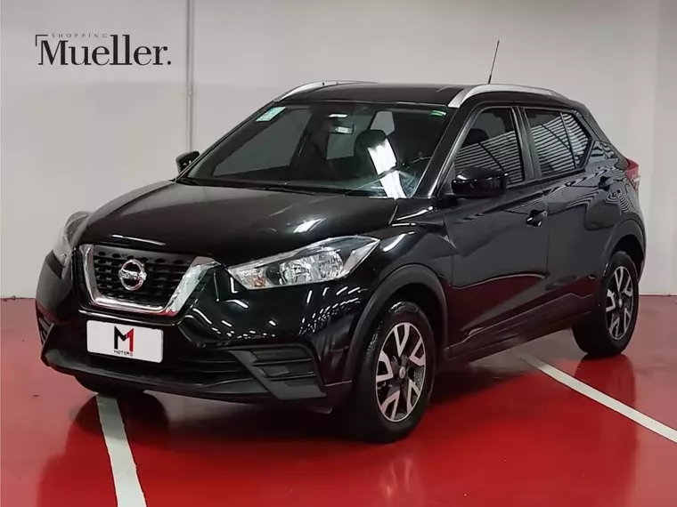 Nissan Kicks Preto 8