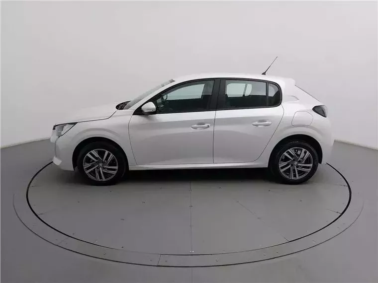 Peugeot 208 Branco 6